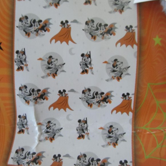 Disney Mickey Minnie Halloween Witch Vampire Throw Blanket - Picture 3 of 6